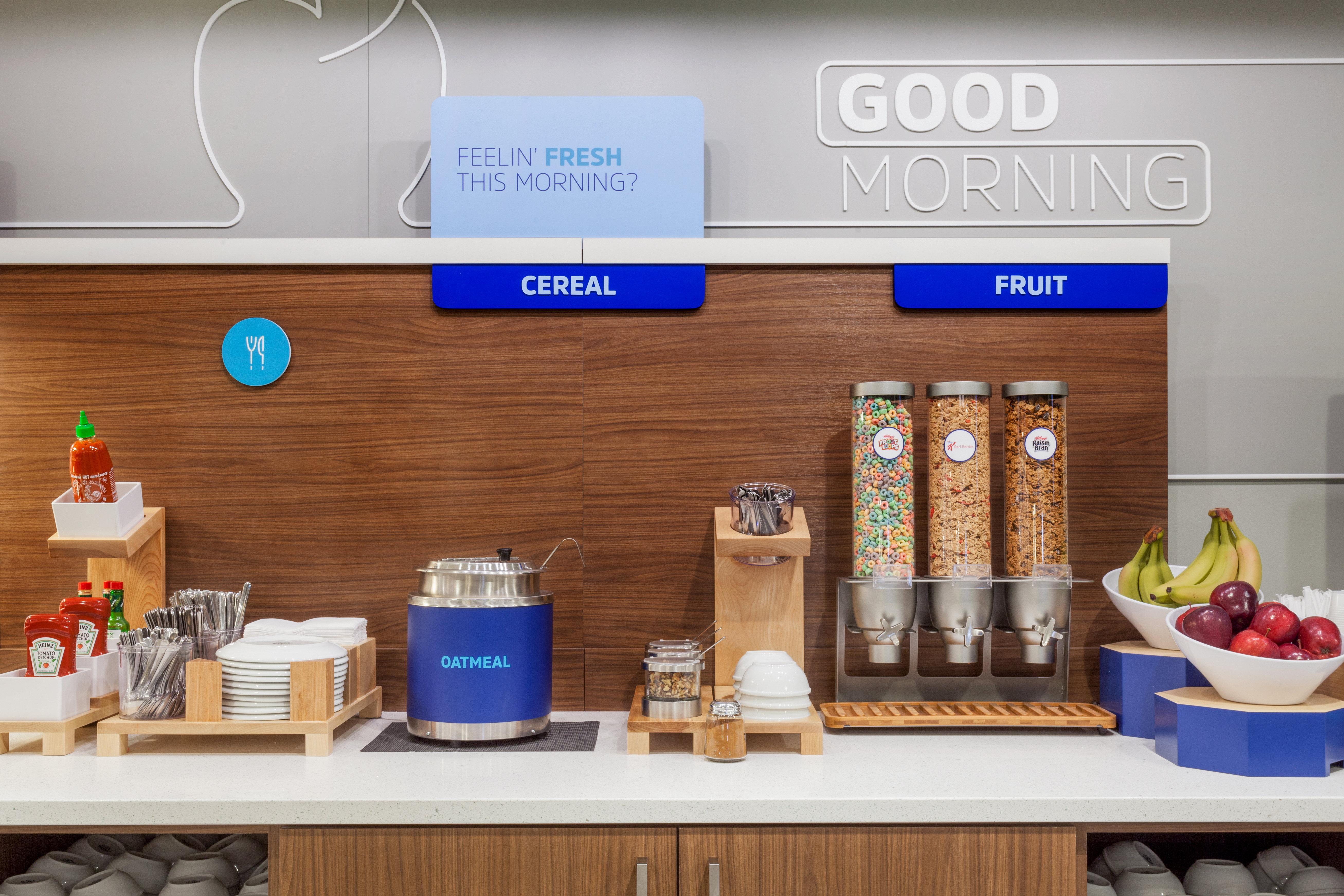 Hampton Inn & Suites Ред Блъф Екстериор снимка