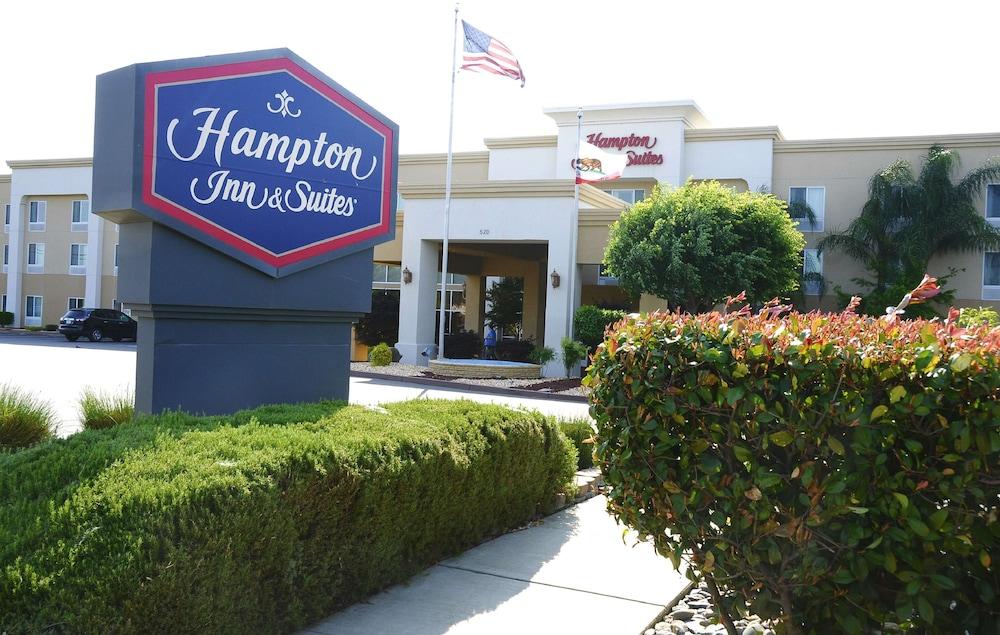 Hampton Inn & Suites Ред Блъф Екстериор снимка